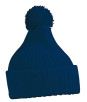 Зимняя шапка с помпоном